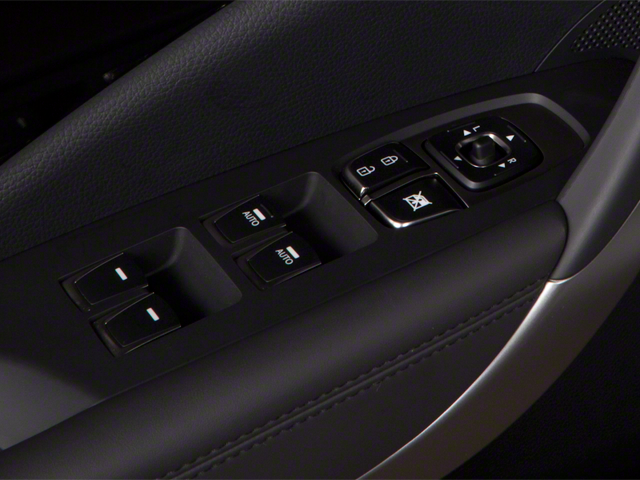 2013 Hyundai AZERA Base