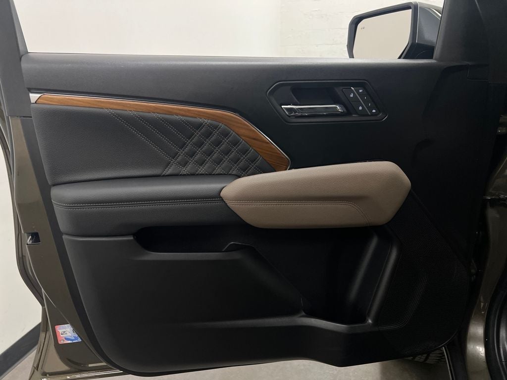 2025 GMC Canyon Denali