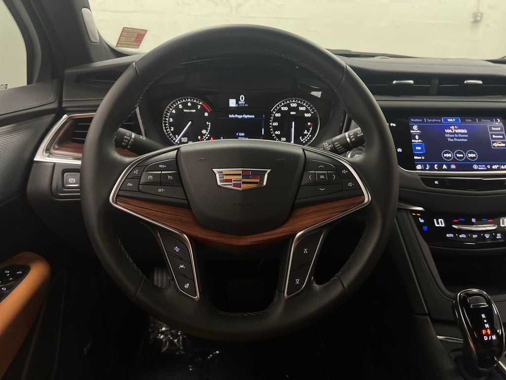 2025 Cadillac XT5 Premium Luxury