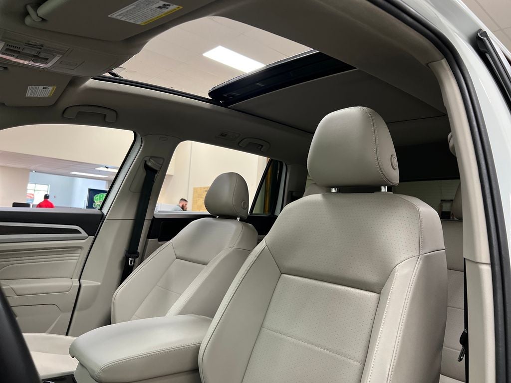 2022 Volkswagen Atlas 3.6L V6 SE w/Technology