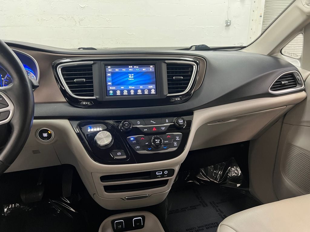 2019 Chrysler Pacifica Touring L