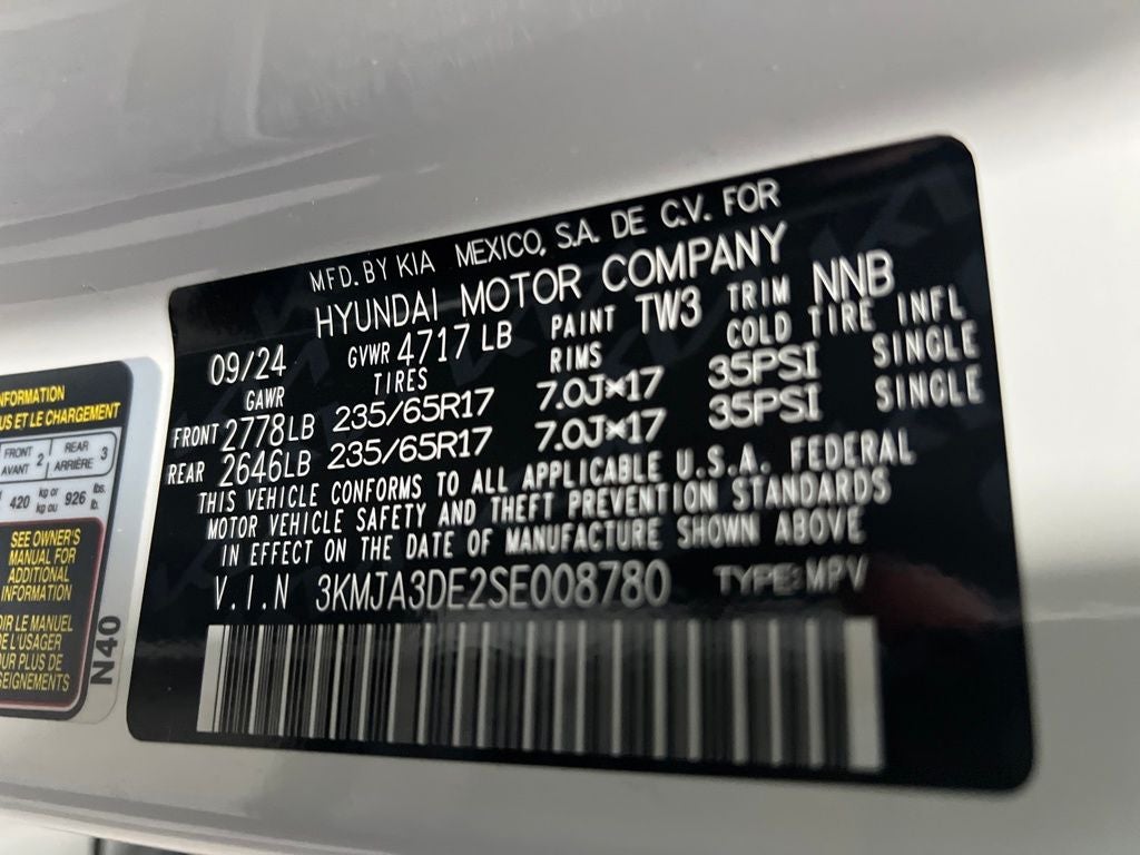 2025 Hyundai TUCSON SE