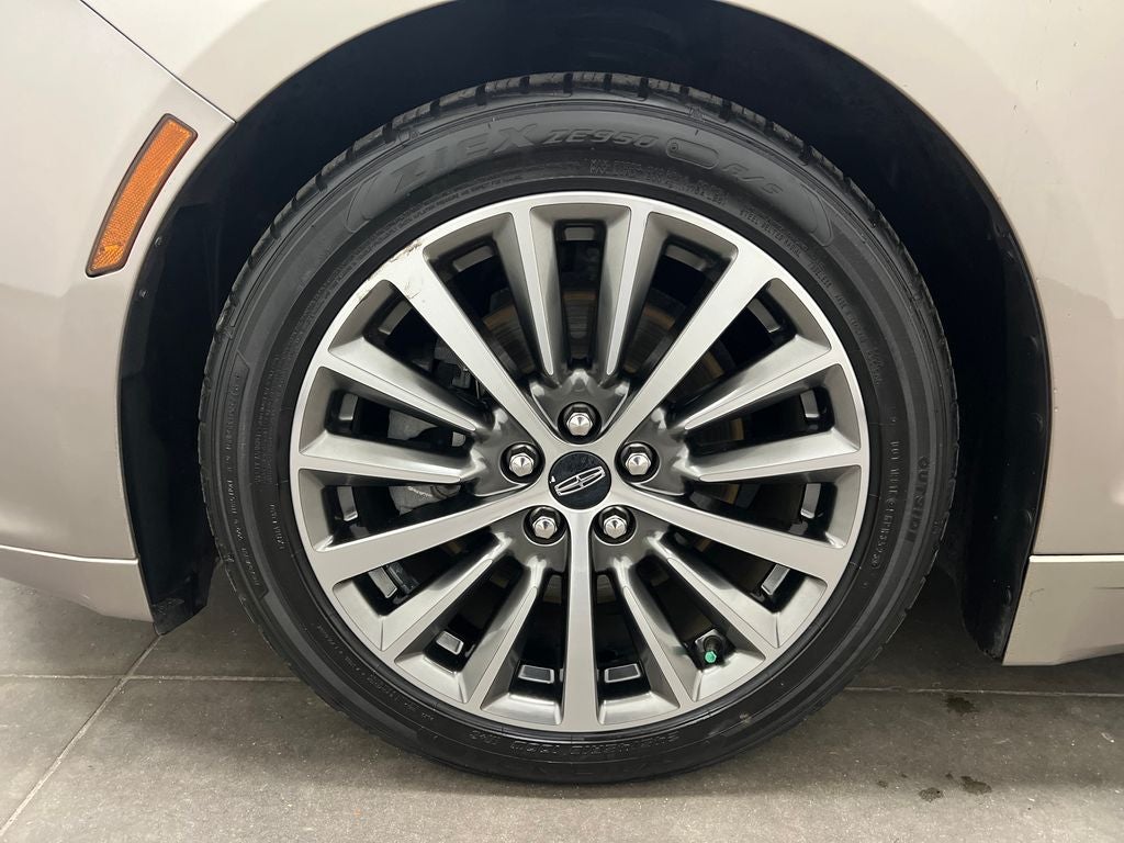 2020 Lincoln MKZ Standard