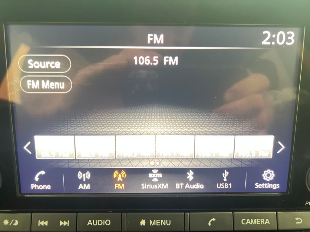 2022 Nissan Pathfinder SV