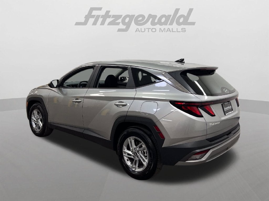 2026 Hyundai TUCSON SE