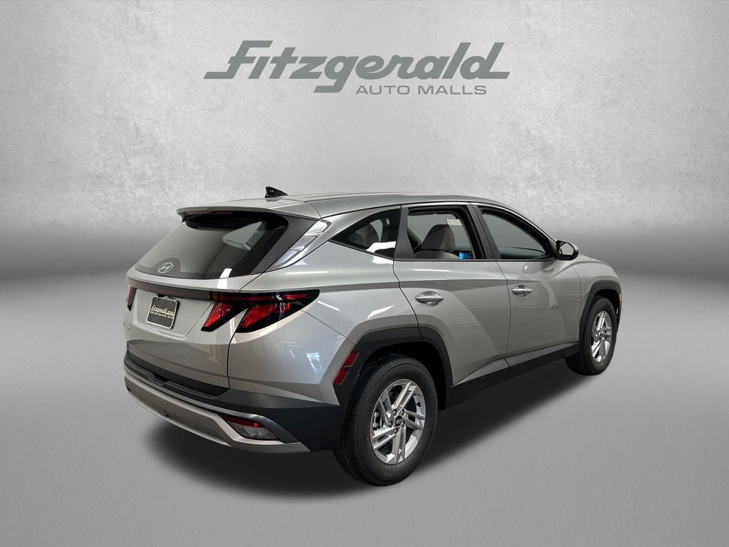2026 Hyundai TUCSON SE