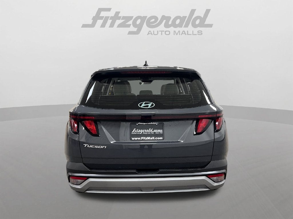 2026 Hyundai TUCSON SE