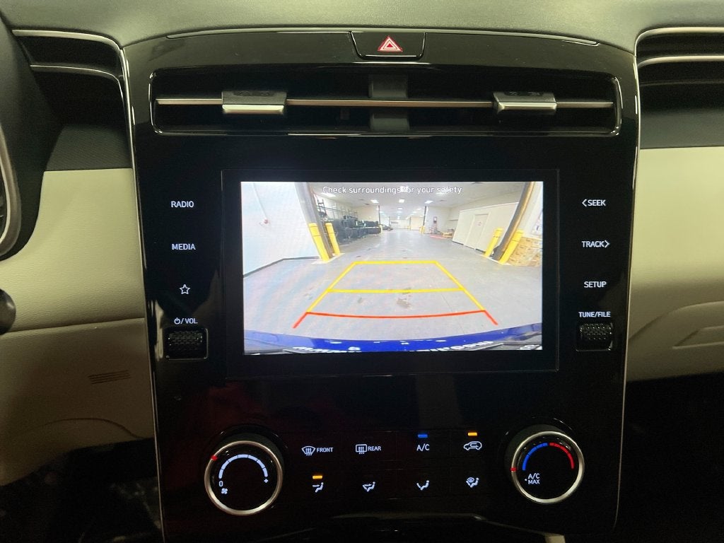 2024 Hyundai TUCSON SE
