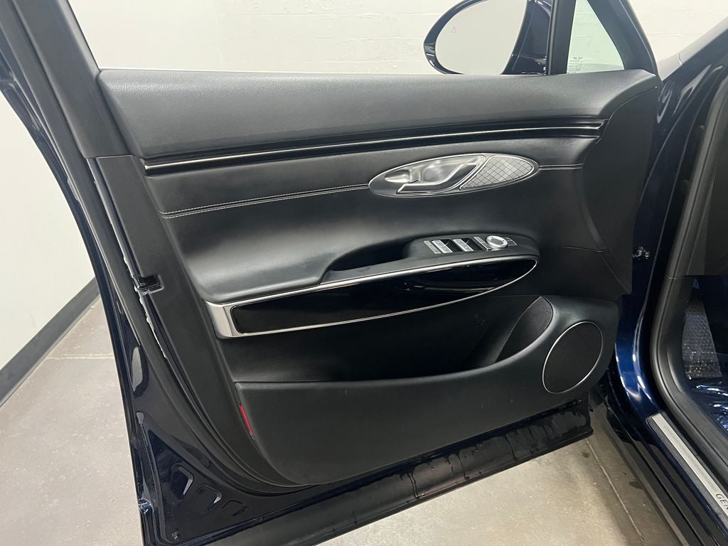 2025 Genesis GV70 2.5T
