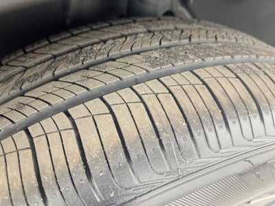 2025 Hyundai SANTA FE SE