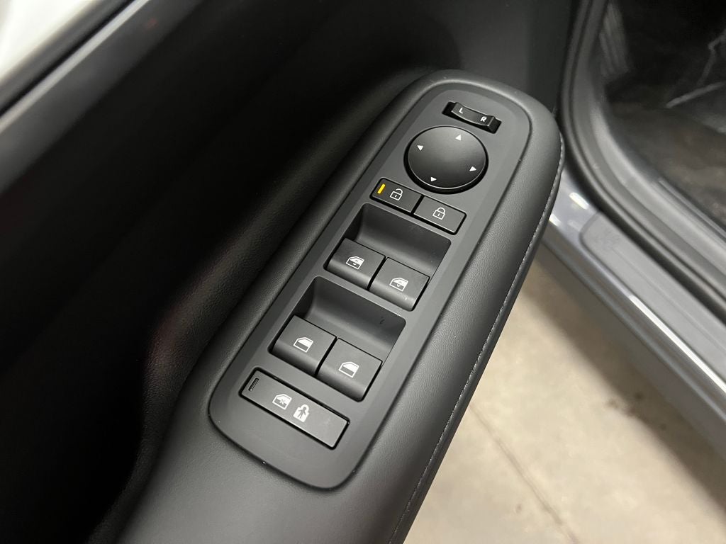 2027 Hyundai SANTA FE HYBRID SEL