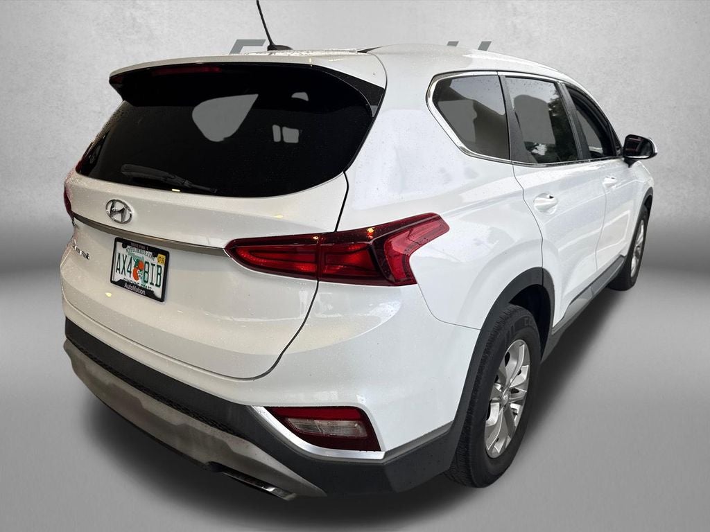 2019 Hyundai SANTA FE SE