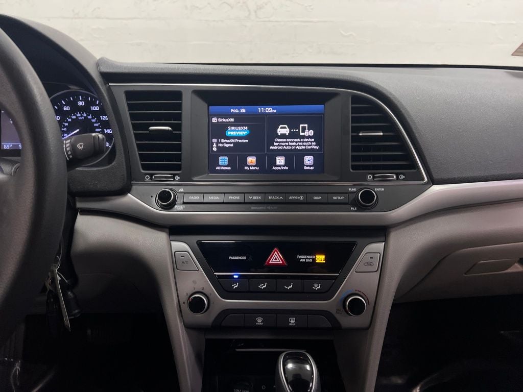 2018 Hyundai ELANTRA SE