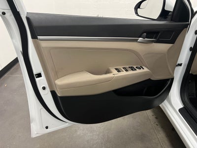 2020 Hyundai ELANTRA SE