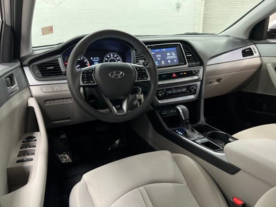 2019 Hyundai SONATA SE