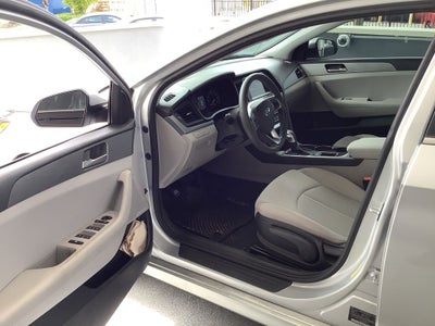 2019 Hyundai SONATA SE