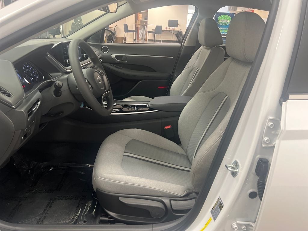 2021 Hyundai SONATA SE