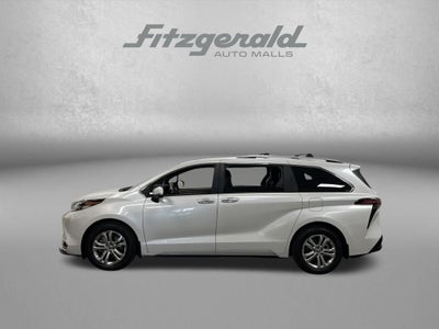 2022 Toyota Sienna Platinum 7 Passenger