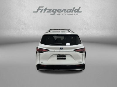 2022 Toyota Sienna Platinum 7 Passenger