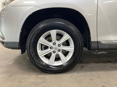 2013 Toyota Highlander Base Plus V6