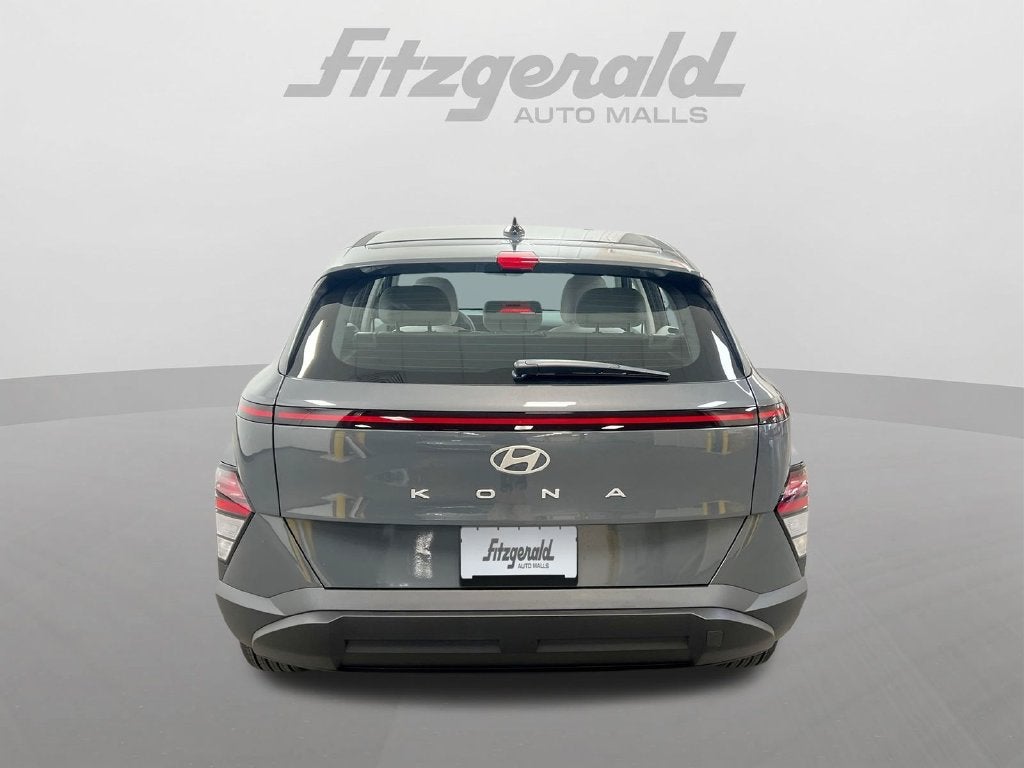 2027 Hyundai KONA SE