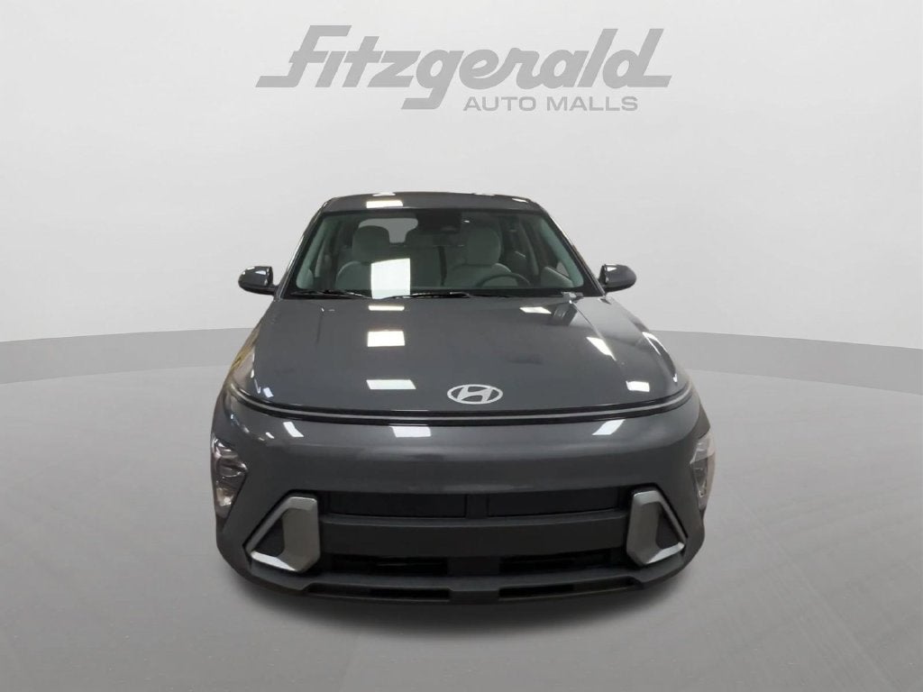 2027 Hyundai KONA SE