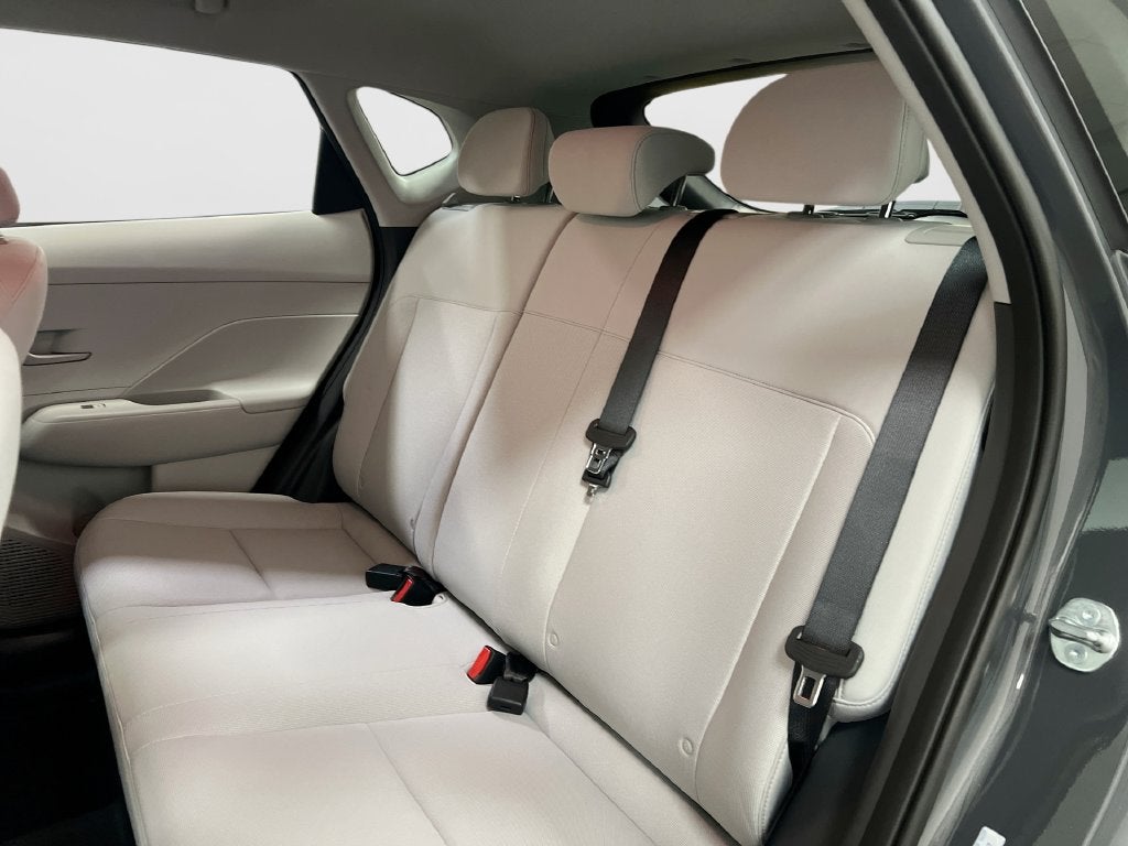 2027 Hyundai KONA SE