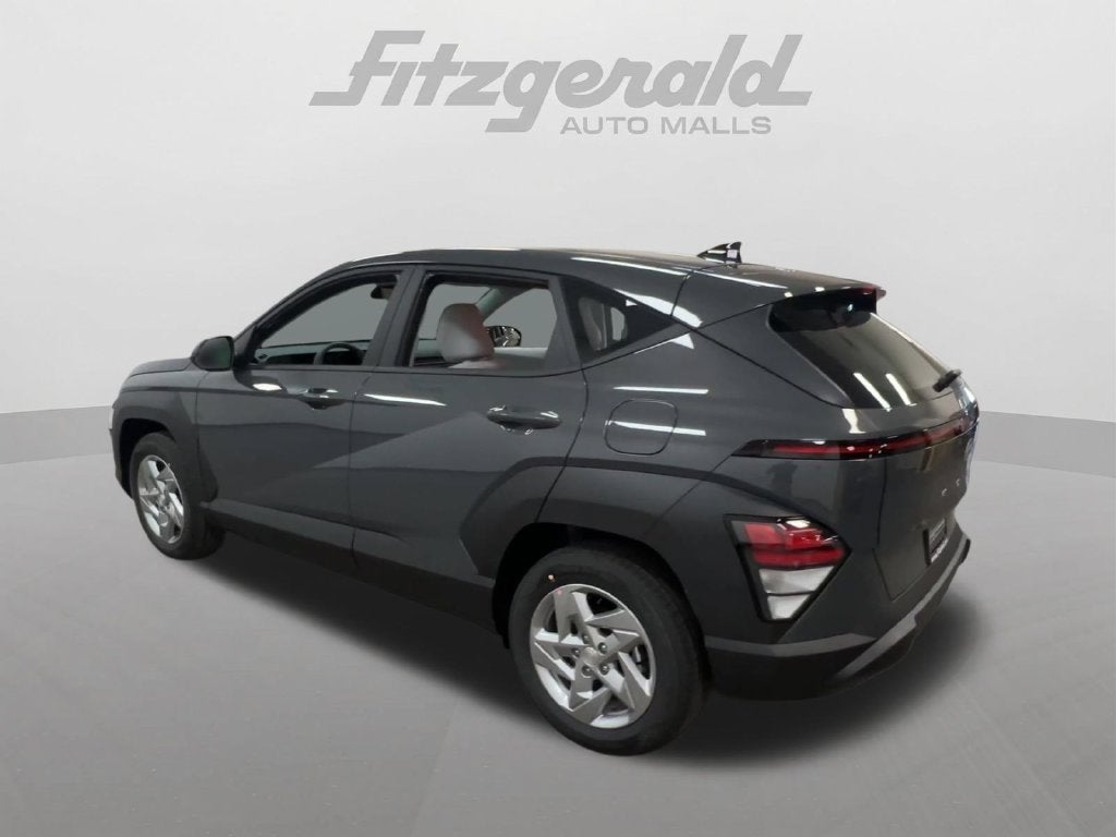 2027 Hyundai KONA SE