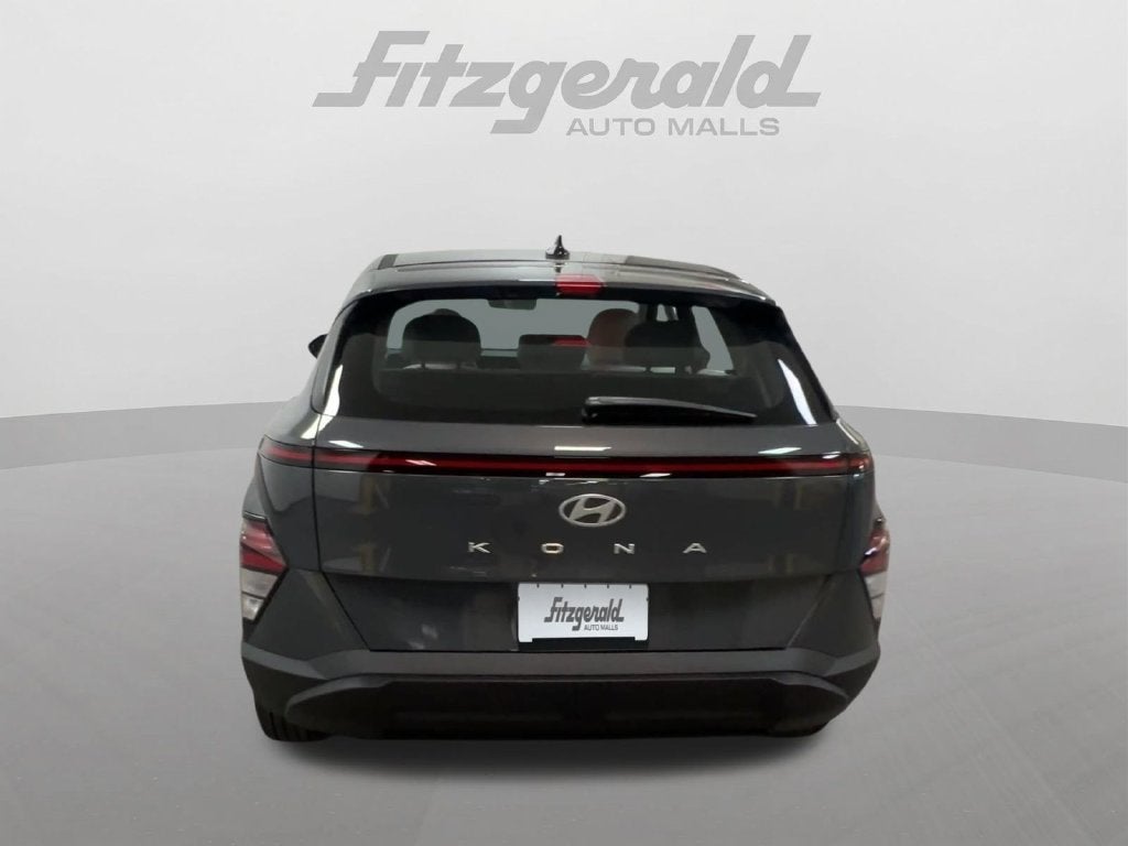 2027 Hyundai KONA SE