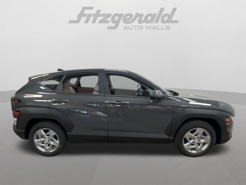 2027 Hyundai KONA SE