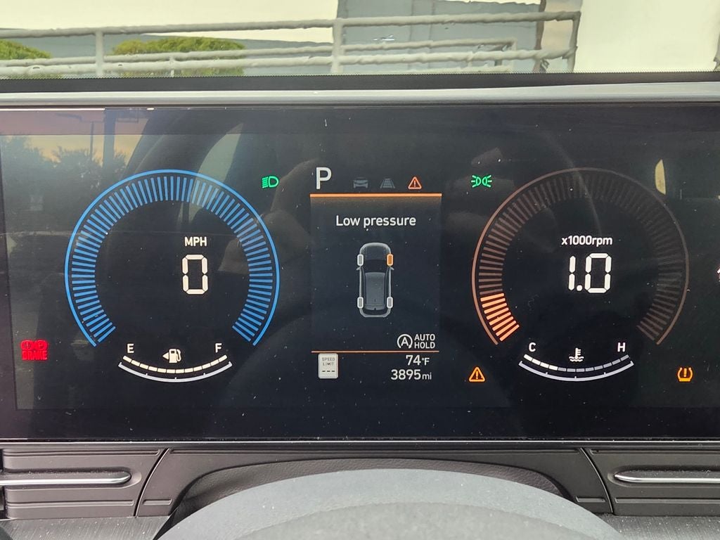 2024 Hyundai KONA SE