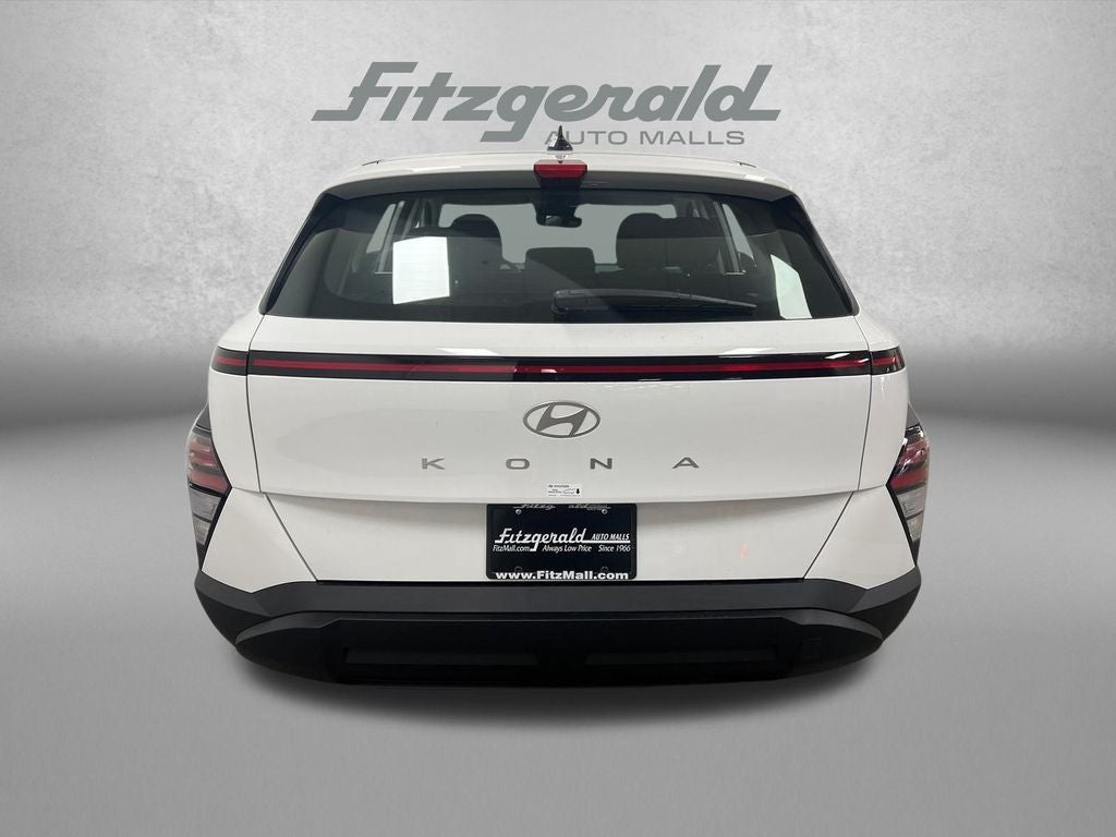 2026 Hyundai KONA SE