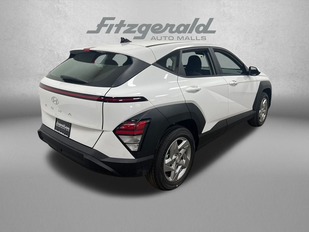 2026 Hyundai KONA SE