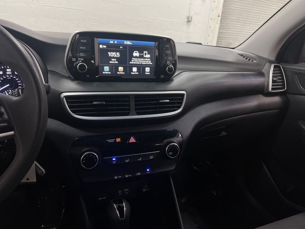 2021 Hyundai TUCSON SE
