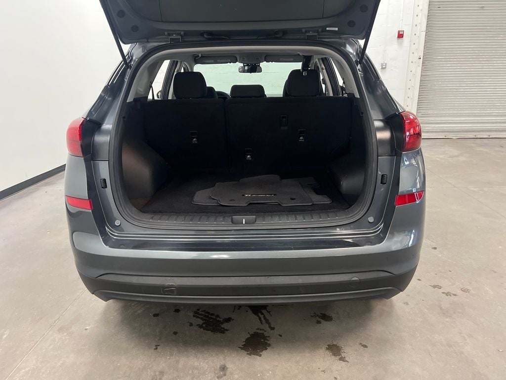 2021 Hyundai TUCSON SE