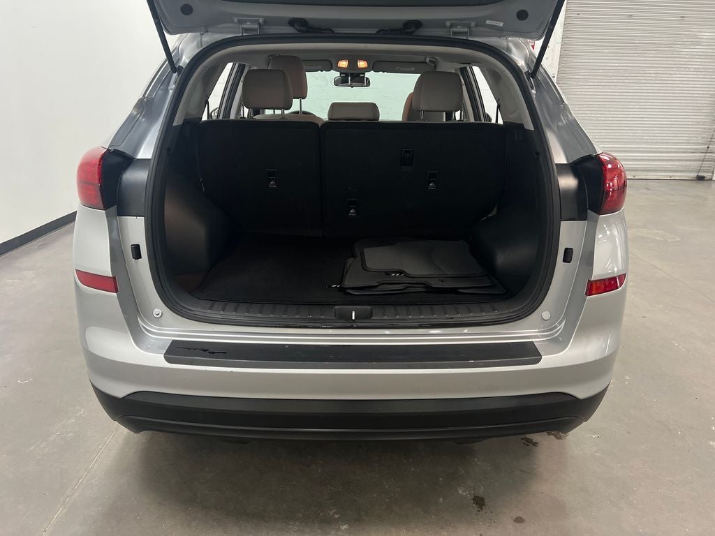 2020 Hyundai TUCSON SE