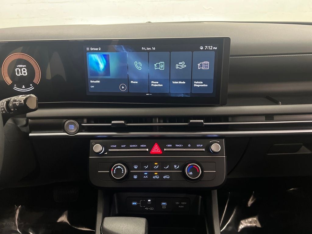 2025 Hyundai TUCSON SE