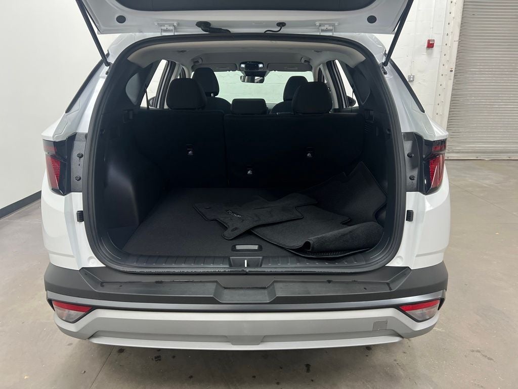2025 Hyundai TUCSON SE