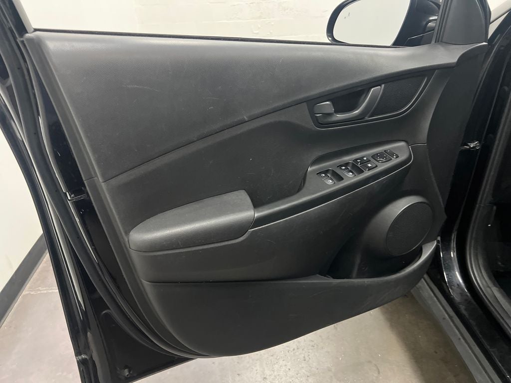 2021 Hyundai KONA SEL