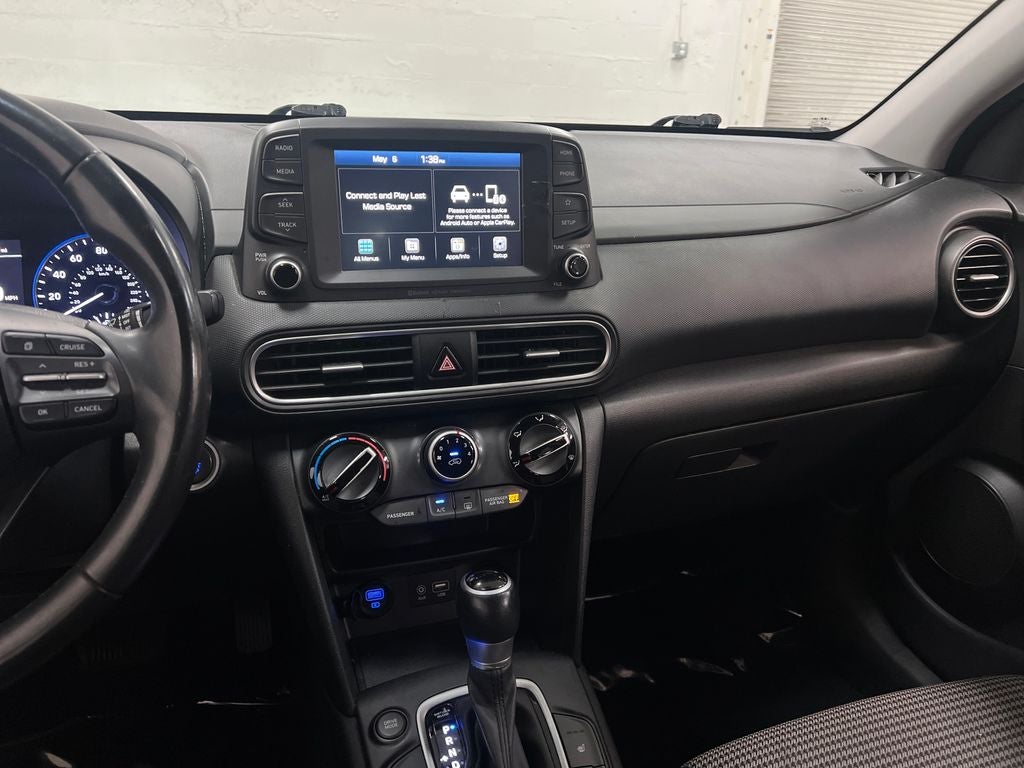 2021 Hyundai KONA SEL