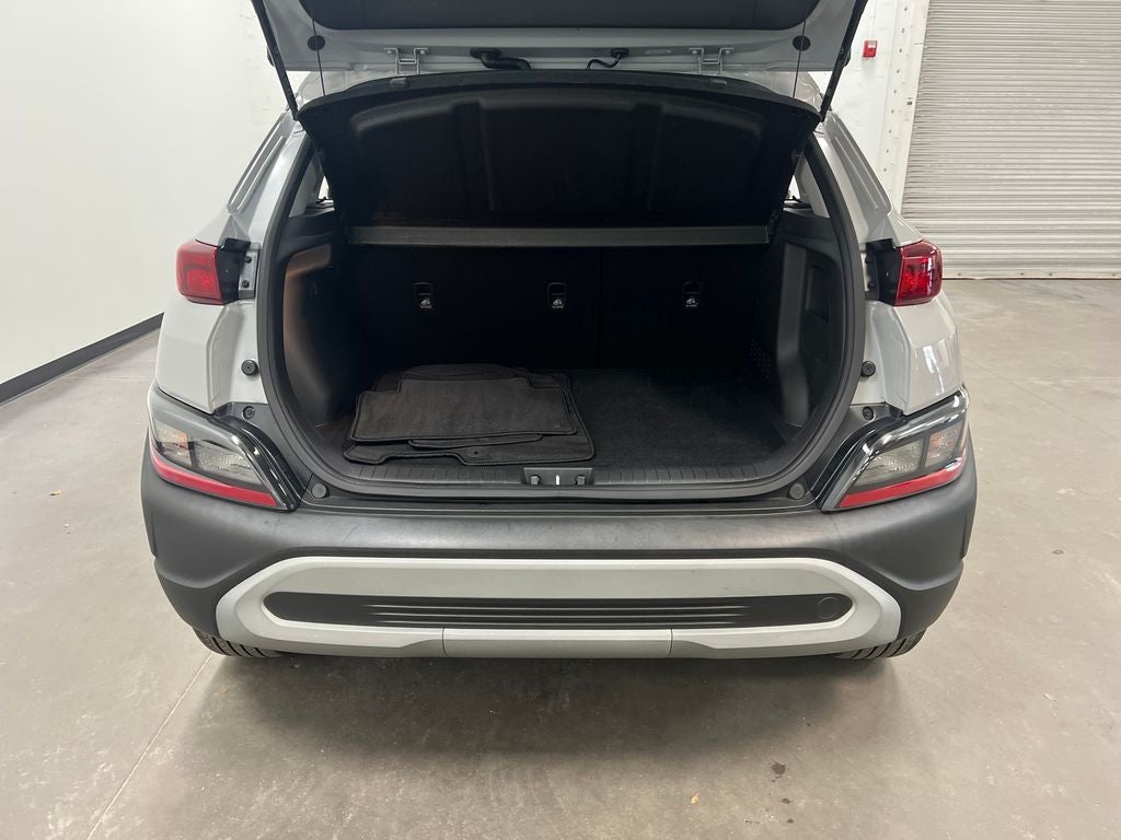 2022 Hyundai KONA SEL