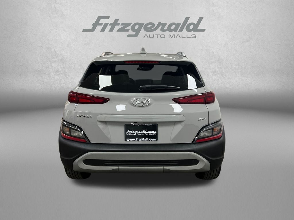 2022 Hyundai KONA SEL