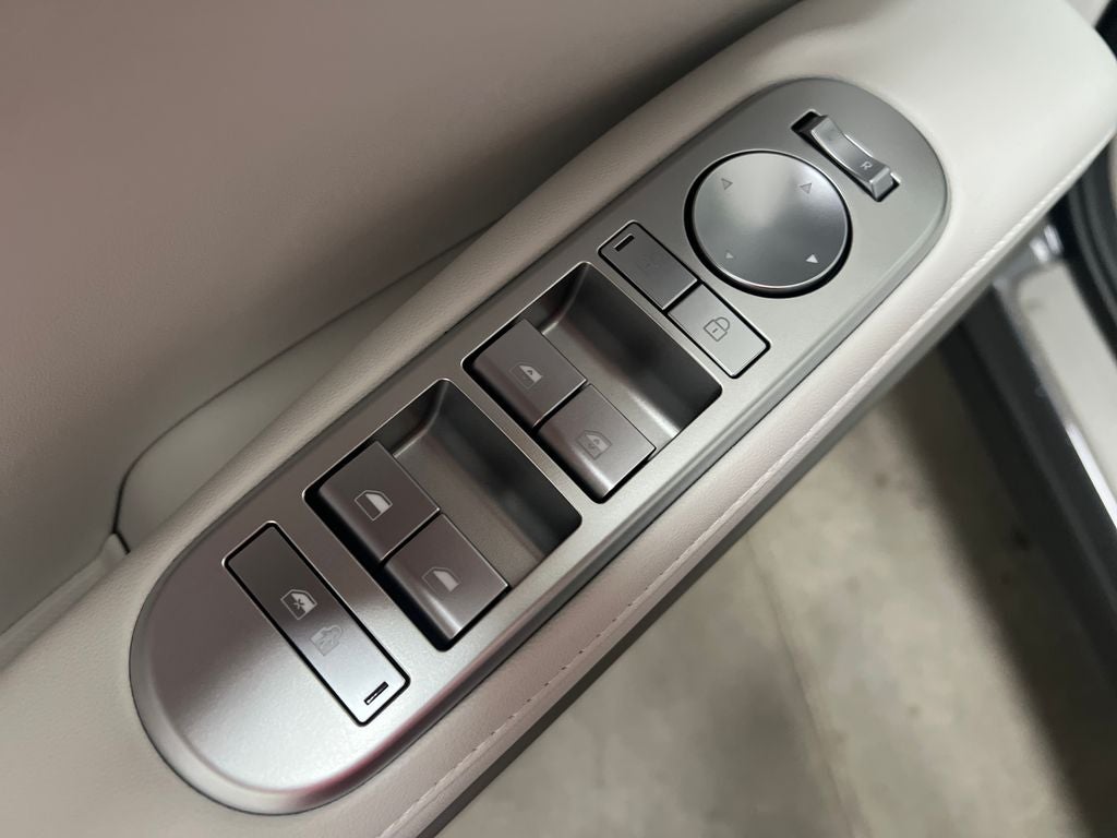 2026 Hyundai PALISADE SEL 8 Passenger