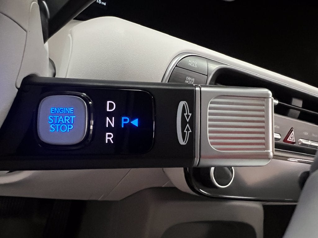 2026 Hyundai PALISADE HYBRID Blue SEL 8 Passenger
