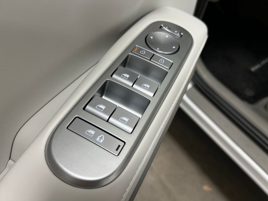 2026 Hyundai PALISADE SEL 8 Passenger