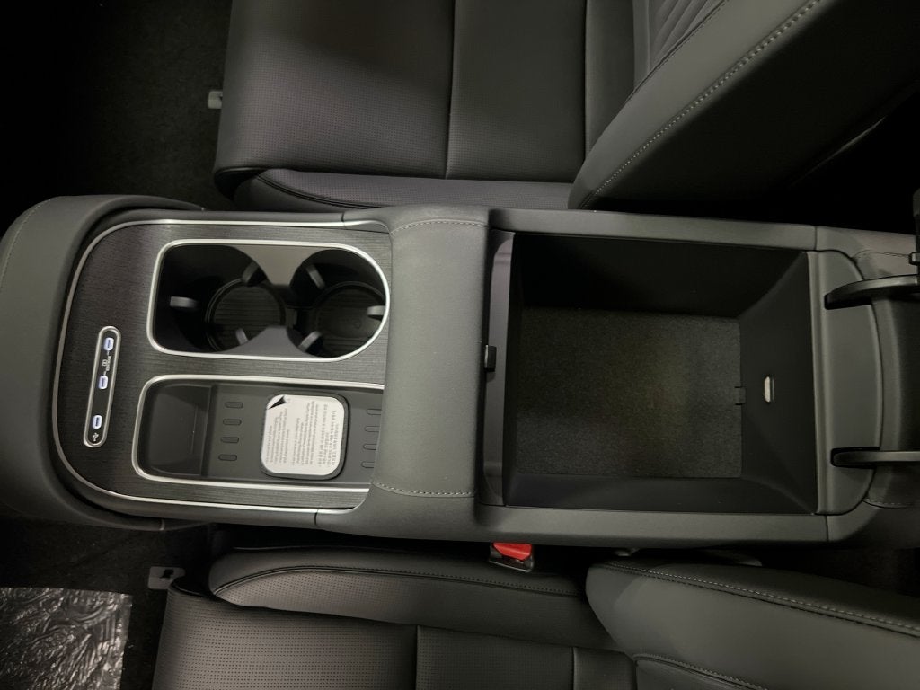 2027 Hyundai PALISADE SEL Premium 7 Passenger