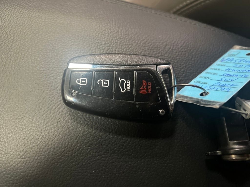 2017 Hyundai SANTA FE SE