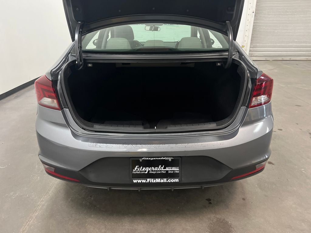 2019 Hyundai ELANTRA SE