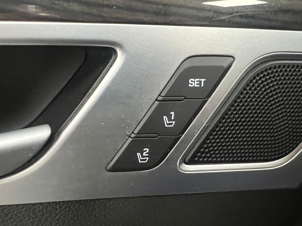 2015 Hyundai GENESIS 3.8