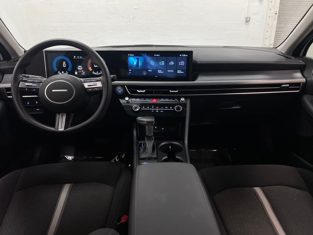 2025 Hyundai SONATA SE